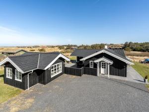 Holiday Home Djuna - 550m from the sea by Interhome