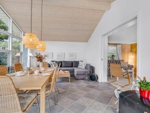 Holiday Home Oddi - 500m from the sea by Interhome