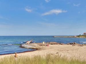 Apartment Kate - 300m from the sea by Interhome