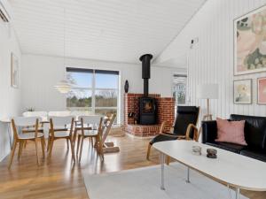 Holiday Home Rik - 2km from the sea by Interhome