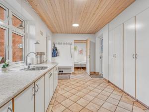 Holiday Home Kerttuli - 540m from the sea by Interhome