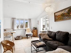 Holiday Home Holmfridur - 2km from the sea by Interhome
