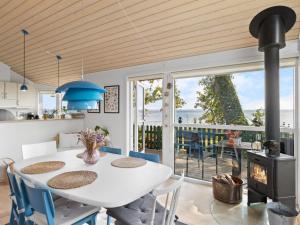 Holiday Home Harthwik - 10m from the sea by Interhome
