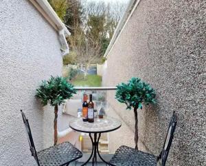 Mumbles Cottage & Stunning Ocean Views - Sleeps 4