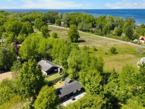 Holiday Home Doris - 150m from the sea by Interhome