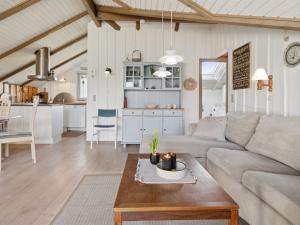 Holiday Home Bernadine - 400m from the sea by Interhome