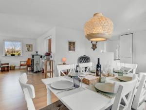 Holiday Home Hane - 750m from the sea by Interhome