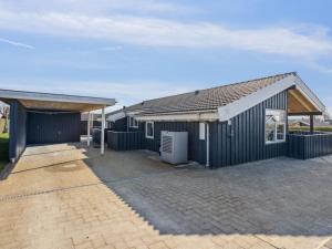 Holiday Home Annegret - 200m from the sea by Interhome