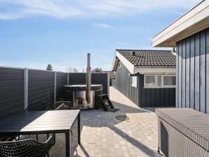 Holiday Home Annegret - 200m from the sea by Interhome