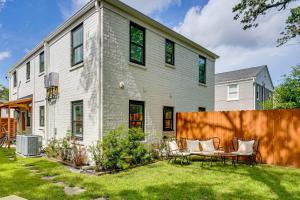 Dtwn Retreat with Game Room! Walk to Hampton Park