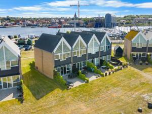 Holiday Home Claudine - 90m from the sea by Interhome