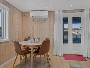 Holiday Home Annukka - 500m from the sea by Interhome
