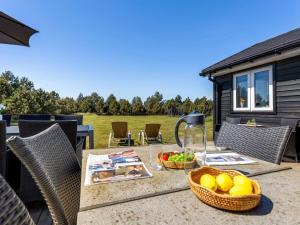 Holiday Home Danika - 1-5km from the sea by Interhome