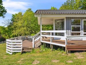 Holiday Home Conradine - 600m from the sea by Interhome