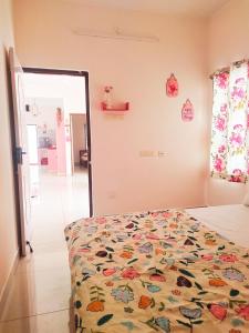 DREAMY cosy stay 4bhk 6 mins to Whitetown and Beach - BRASS