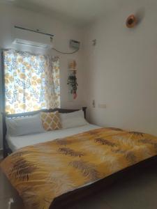 DREAMY cosy stay 4bhk 6 mins to Whitetown and Beach - BRASS