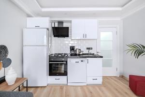 Newly Built in Sisli • Fast WiFi • Elevator