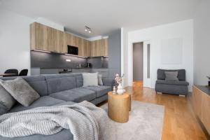 Viktoria Suite N3 with Garage & Balcony