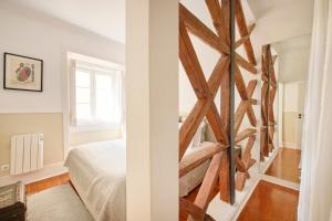 Bairro Alto Retreat with Balcony