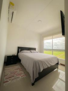Apartamento con vista al valle cerca al CC llanogrande y el aeropuerto