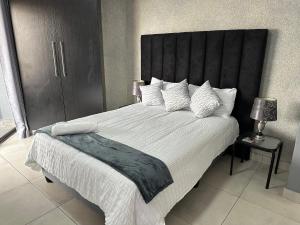 Umhlanga Ridge 3-Bedroom Luxury Apartment