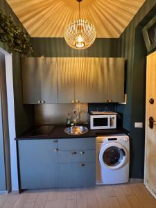 Garibaldi Studio Apt