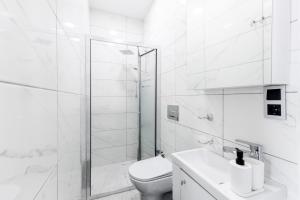 Luxury Flat Steps from Galata Tower- 2 mins Metro