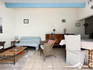 Villa 2 chambres proche mer avec parking, La Palmyre - FR-1-705-66