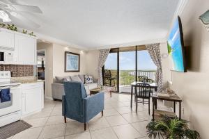 12th Floor Retreat with Unmatched Gulf and Bay Views