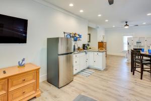 Coastal North Carolina Retreat Half Mile to Beach