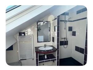 Villa familiale piscine proche de Paris