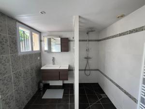 Villa familiale piscine proche de Paris