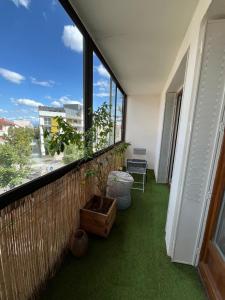 Spacieux T3 moderne avec balcon 6 pers, hyper centre Clermont