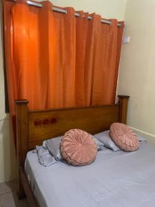 Quiet cabin 10 minutes from the sea