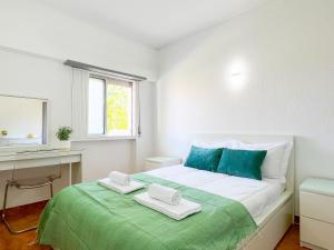 Cozy 1-Bedroom Apartment, Pool, Central Albufeira