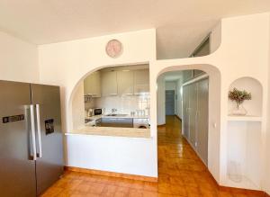 Cozy 1-Bedroom Apartment, Pool, Central Albufeira