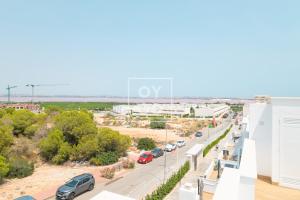 Nalia Horizon Penthouse, Outdoor living in comfort, by OYOOSTAYS