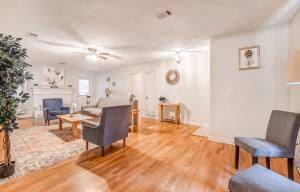 Flowering Peach Stayhouse