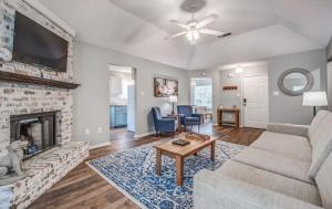 Memphis (TN) Dedo Days Retreat 4-Star Accommodation suite
