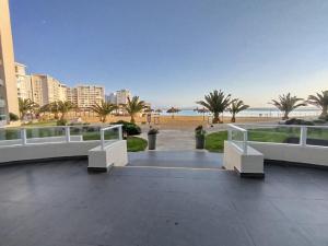 Disfruta la vista de la Laguna y el Mar