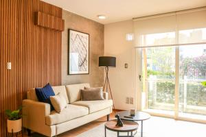 Upscale 2BR with Balcony in Barranco