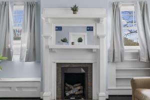 2nd Ave East Lake Craftsman