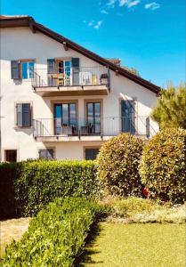 2 pièces vue Lac Lutry, Lausanne avec grande Terrasse
