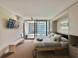 Moderno & Luminoso Departamento en Las Condes