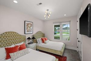 Structure at 8th Argyle Elite Nash Vacation Spot