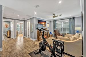 28 Hammock Breeze Way