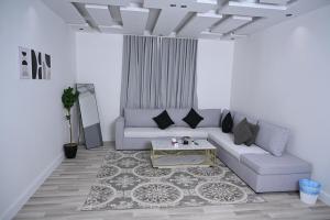 N9 Spacious and elegant room and hall in Al-Aqeeq