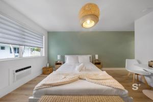 Modern Studio - Gym & Parking Close to Aventura