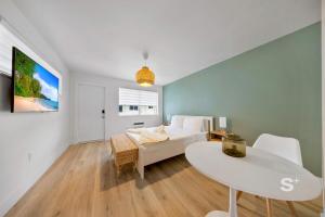 Modern Studio - Gym & Parking Close to Aventura