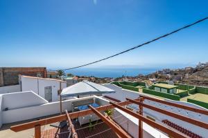 CASA DE BOMBEROS - Chio - 5 rooms, 2 kitchen, 2 terraces, film projector, fibre net